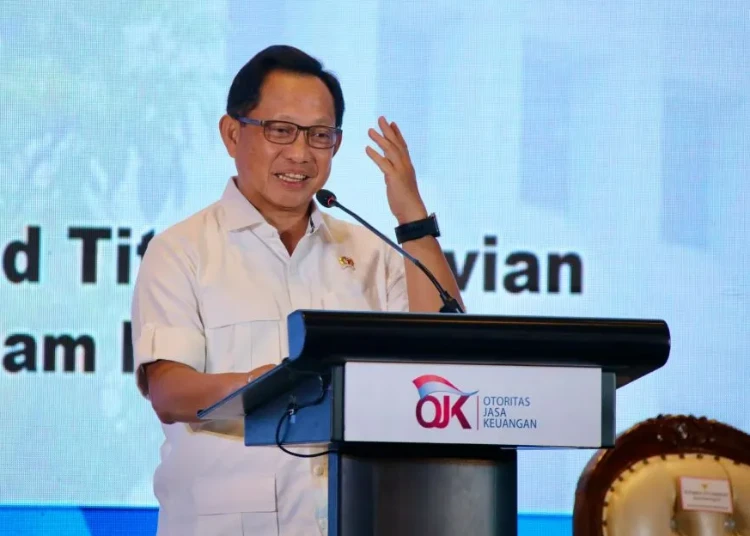 Stop Baper, Pejabat ke Luar Negeri Itu Bukan Jalan-Jalan!